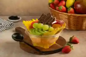 Brownie salad